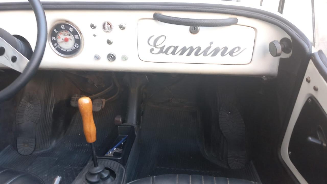 FIAT 500 gamine vignale ecriture LesAnciennes.com