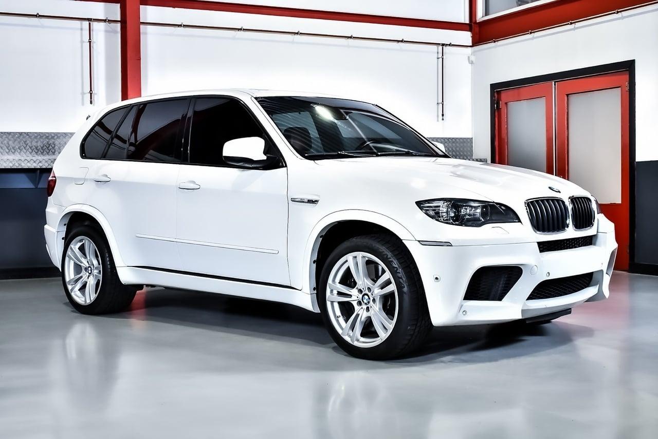2012 BMW X5M SUV 4,4L Twin-Turbocharged V8 LesAnciennes.com