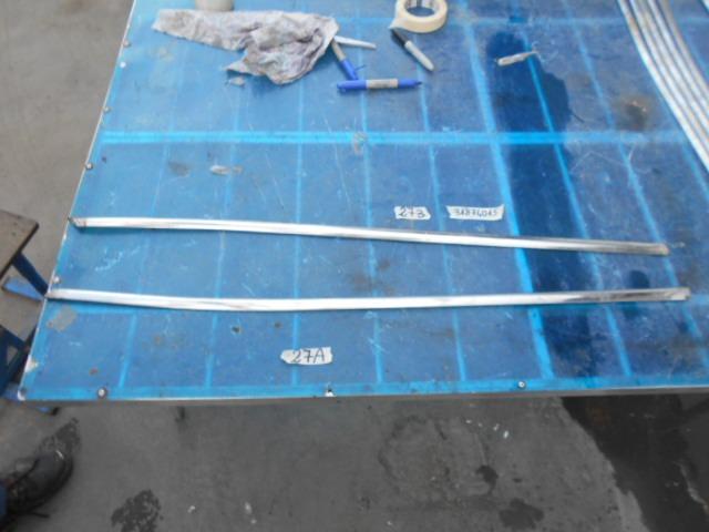 Moulures de porte extérieures De Tomaso Pantera LesAnciennes.com