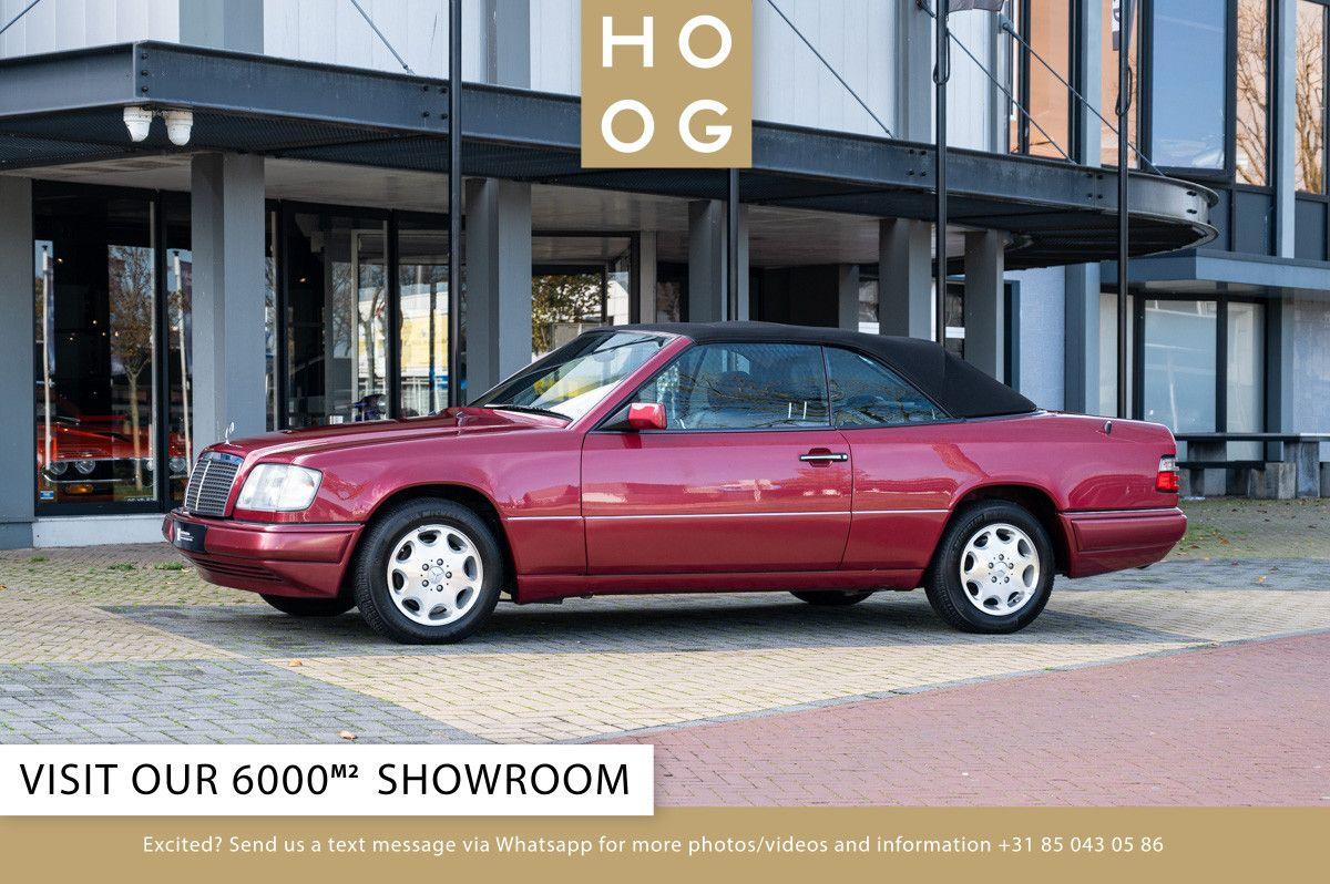 1995 Mercedes-Benz E-Klasse E220 Cabriolet (W124) LesAnciennes.com