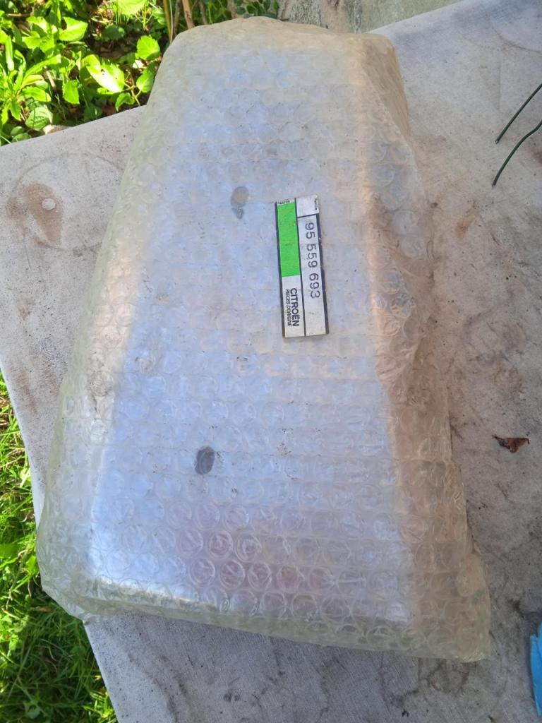 ANGLE PARECHOC D CITROEN CX LesAnciennes.com