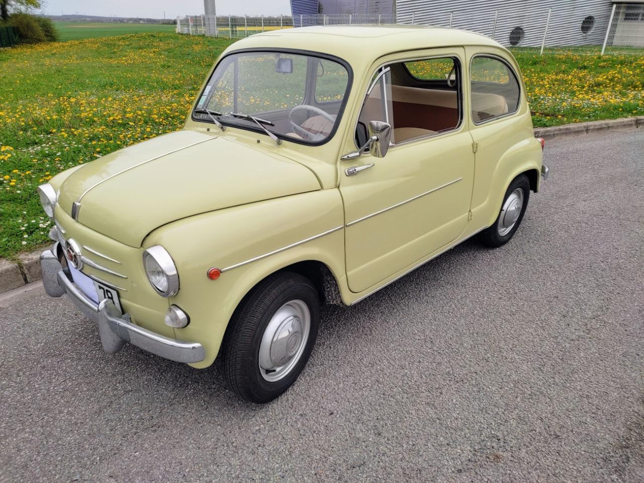FIAT 600 - 1964 LesAnciennes.com