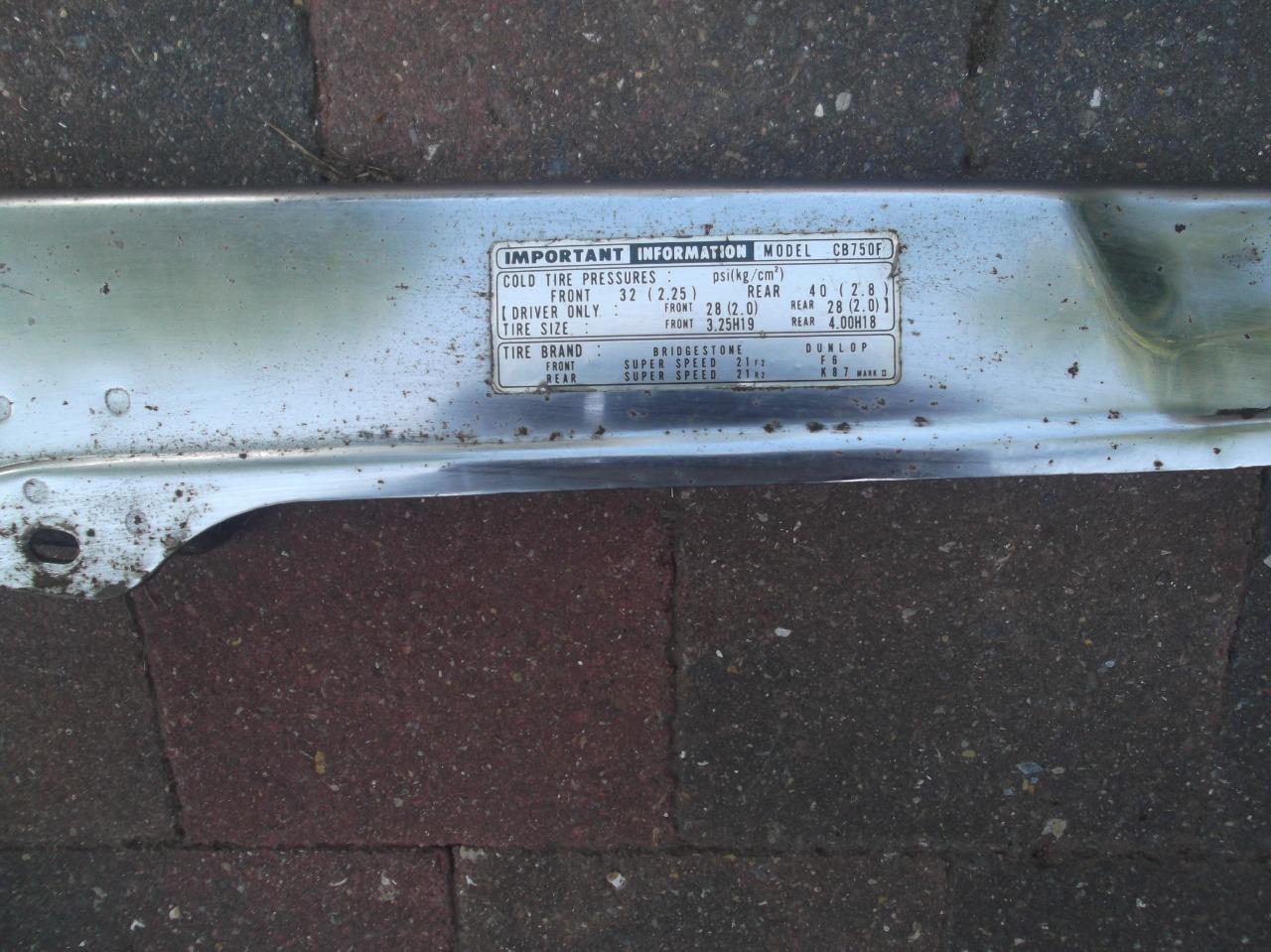 Carter HONDA CB 750 LesAnciennes.com