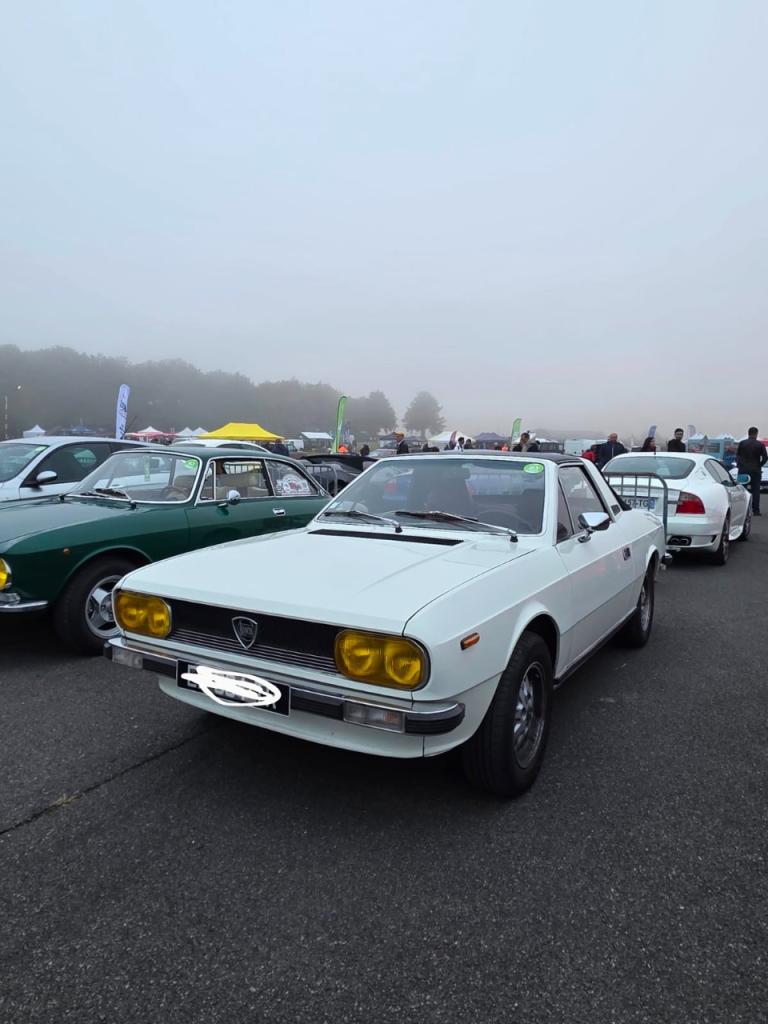 LANCIA Beta Spider - 1977 LesAnciennes.com