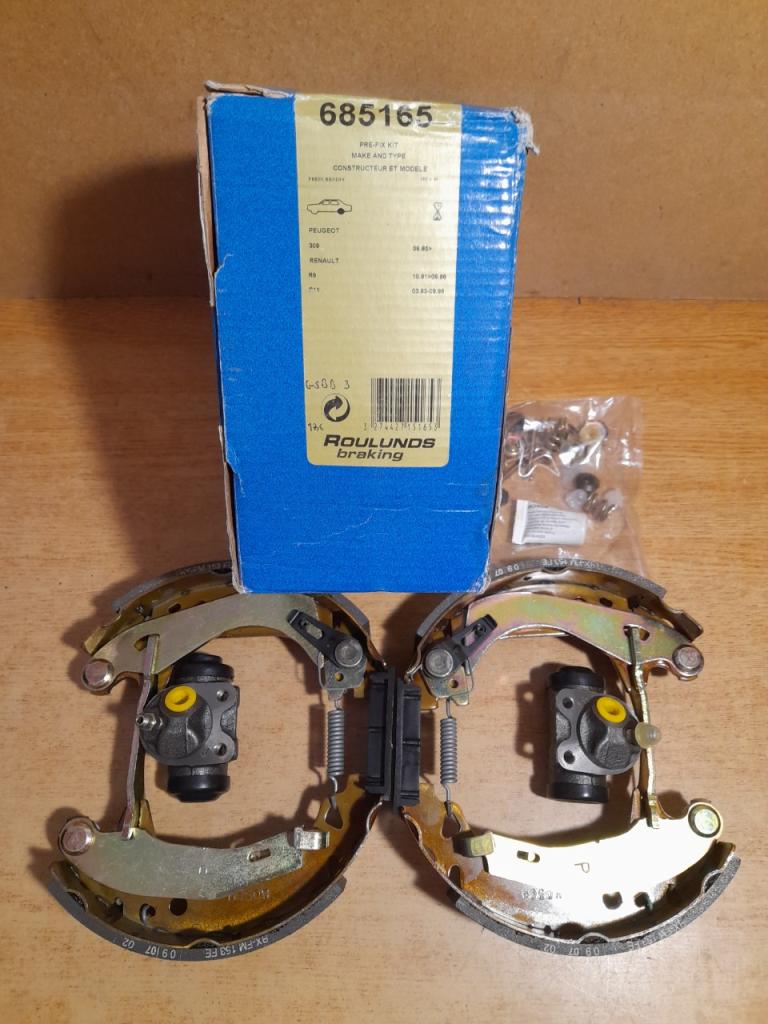 Kit frein arrière Renault 11 R9 685165 LesAnciennes.com