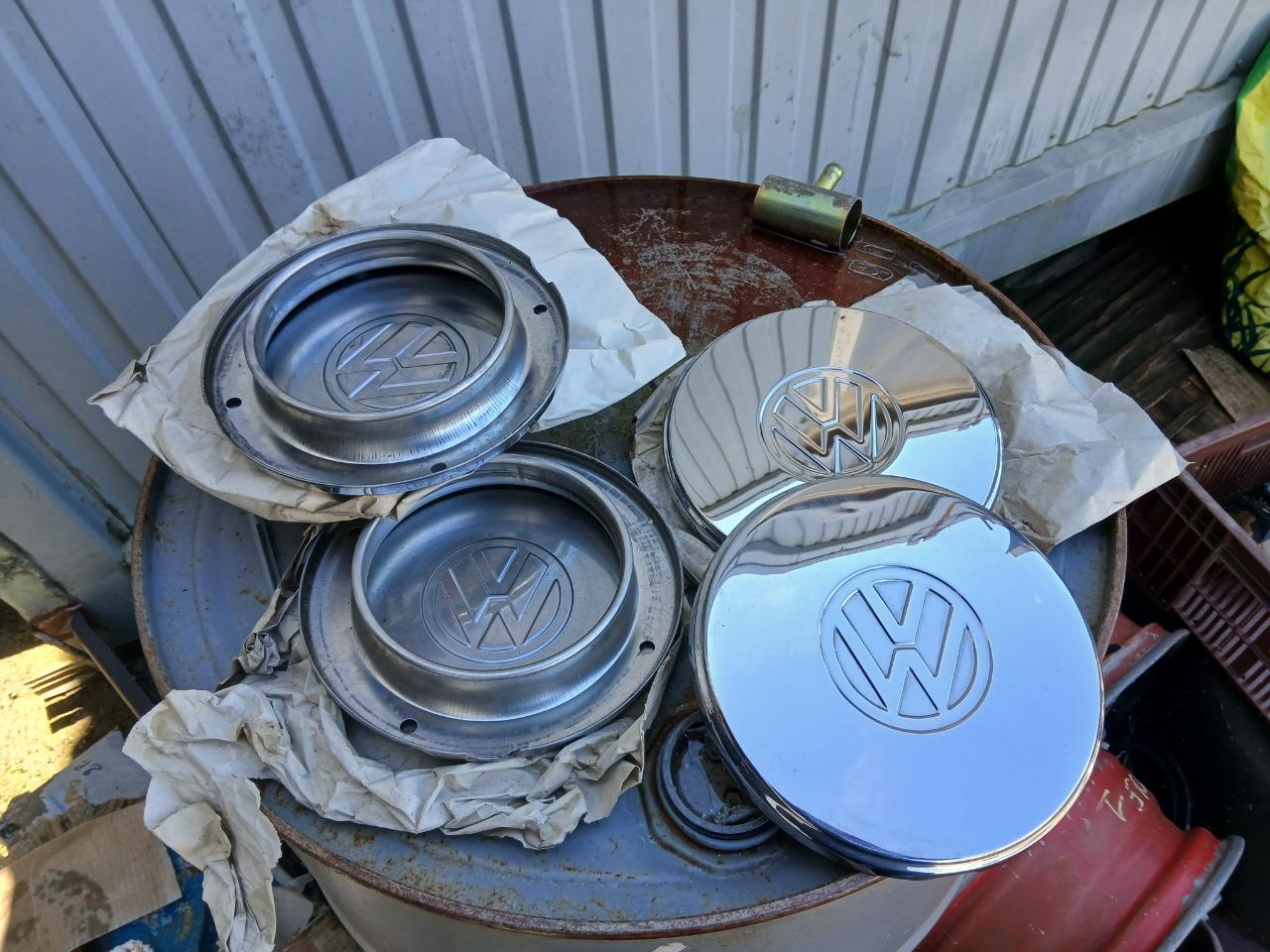 Enjoliveurs VOLKSWAGEN Jetta Mk1 LesAnciennes.com