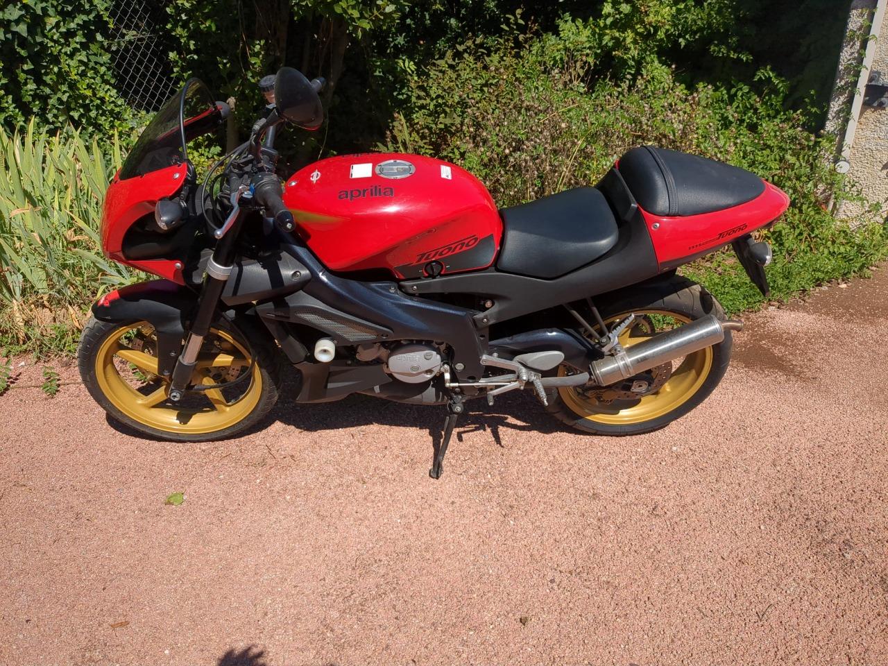 APRILIA Tuono 125 - 2004 LesAnciennes.com