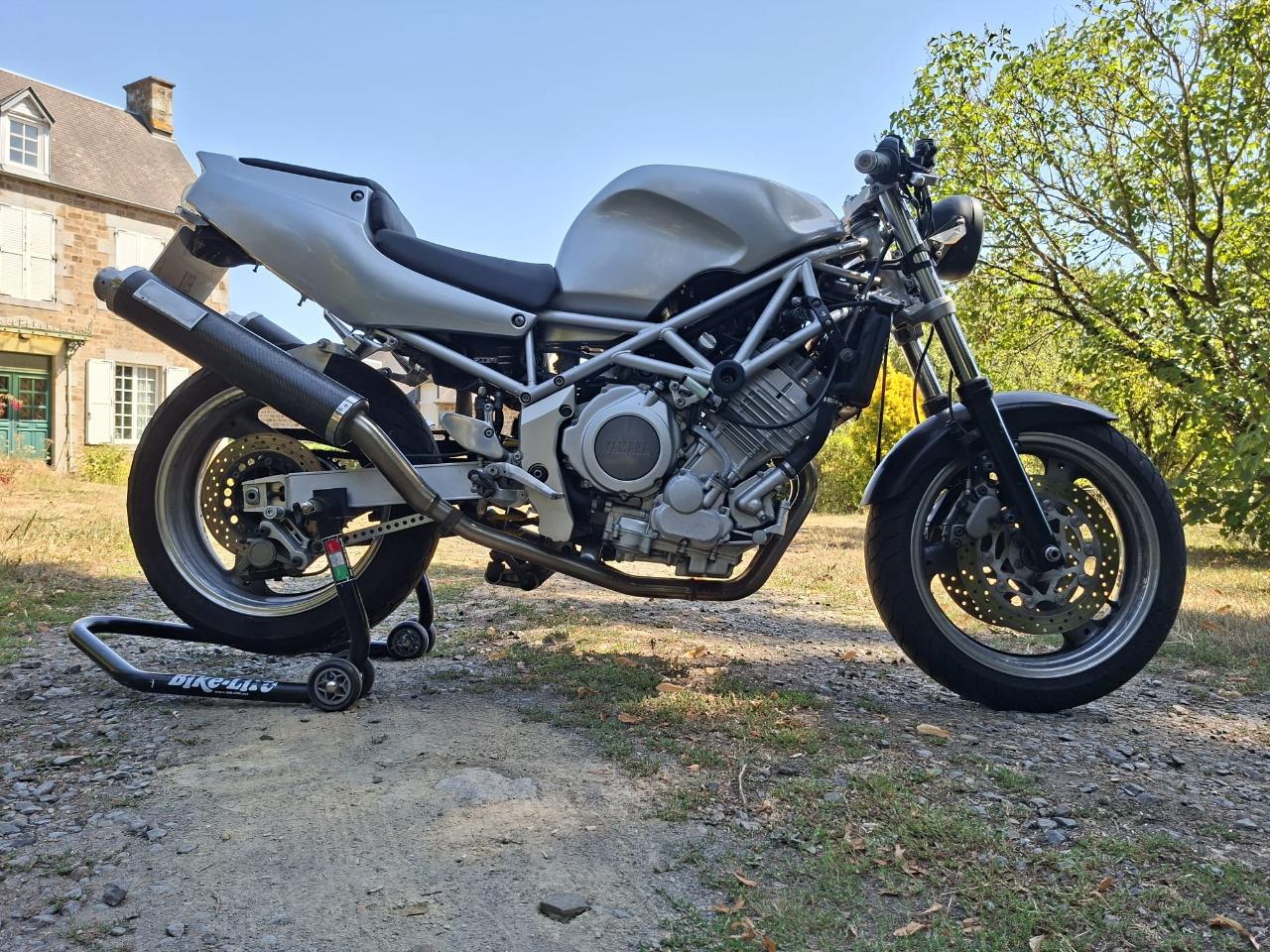 YAMAHA TRX 850 - 1998 LesAnciennes.com