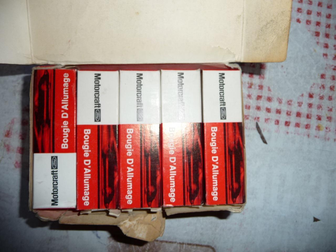 Pièces PEUGEOT 104/205/R14/VISA BOUGIES LesAnciennes.com