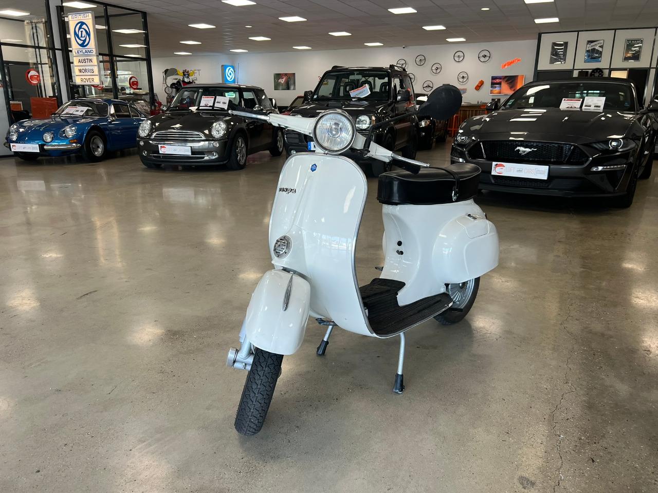 PIAGGIO Vespa 125 PRIMAVERA - 1975 LesAnciennes.com