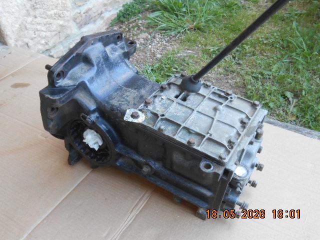 BOÎTE 4 RENAULT 4L (R4L) BILLANCOURT LesAnciennes.com