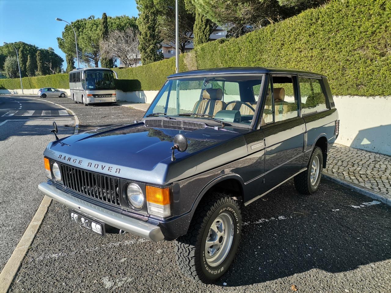 LAND ROVER Range Rover V8 Suffix D - 1977 LesAnciennes.com