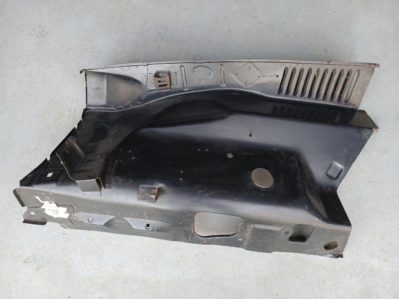 Joue d'aile avant droite RENAULT 16 (R16) LesAnciennes.com