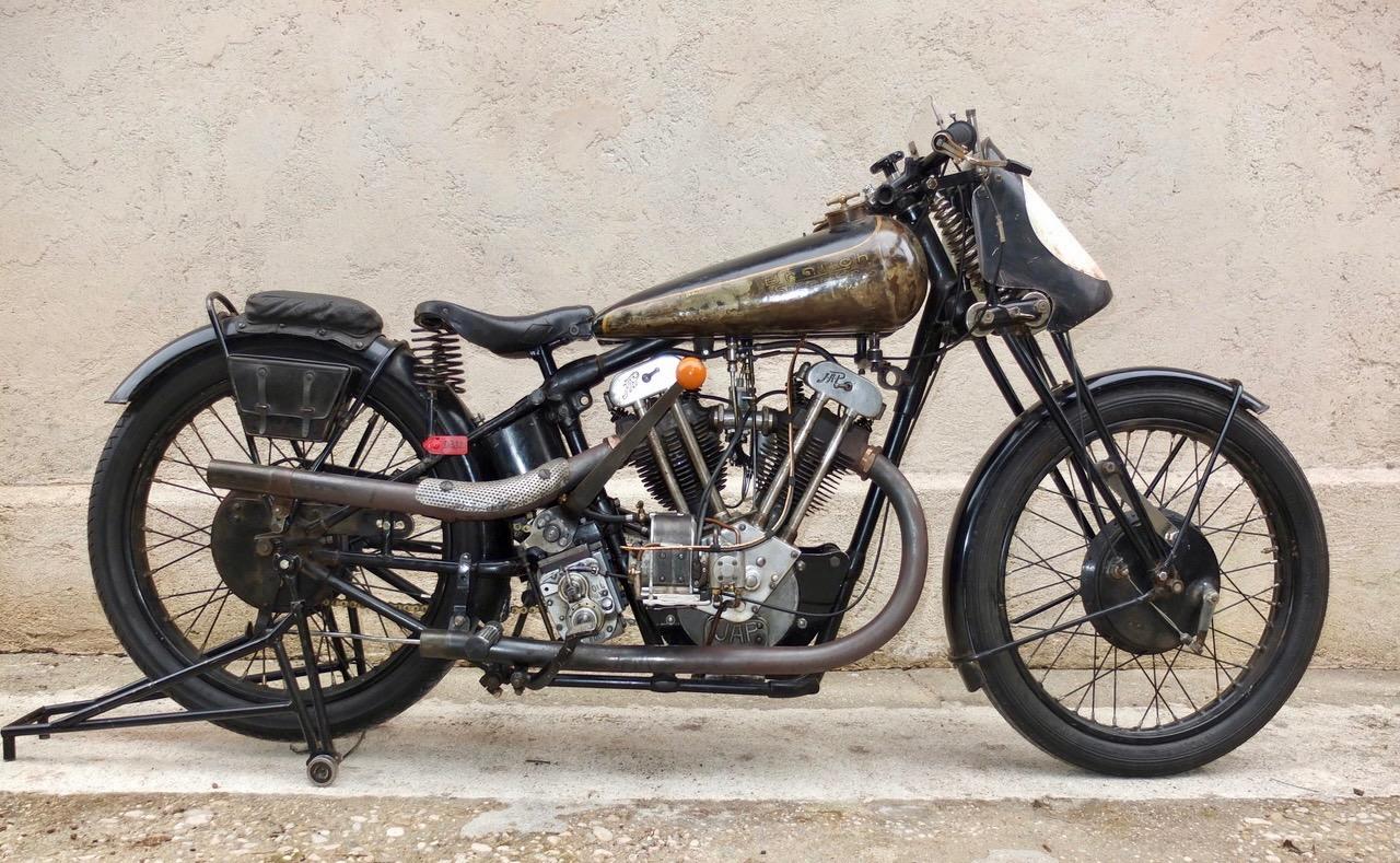 BROUGH SUPERIOR 680 OHV - 1928 LesAnciennes.com