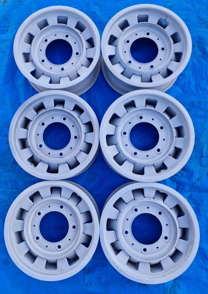 Jantes CITROEN Traction 15/6 D LesAnciennes.com