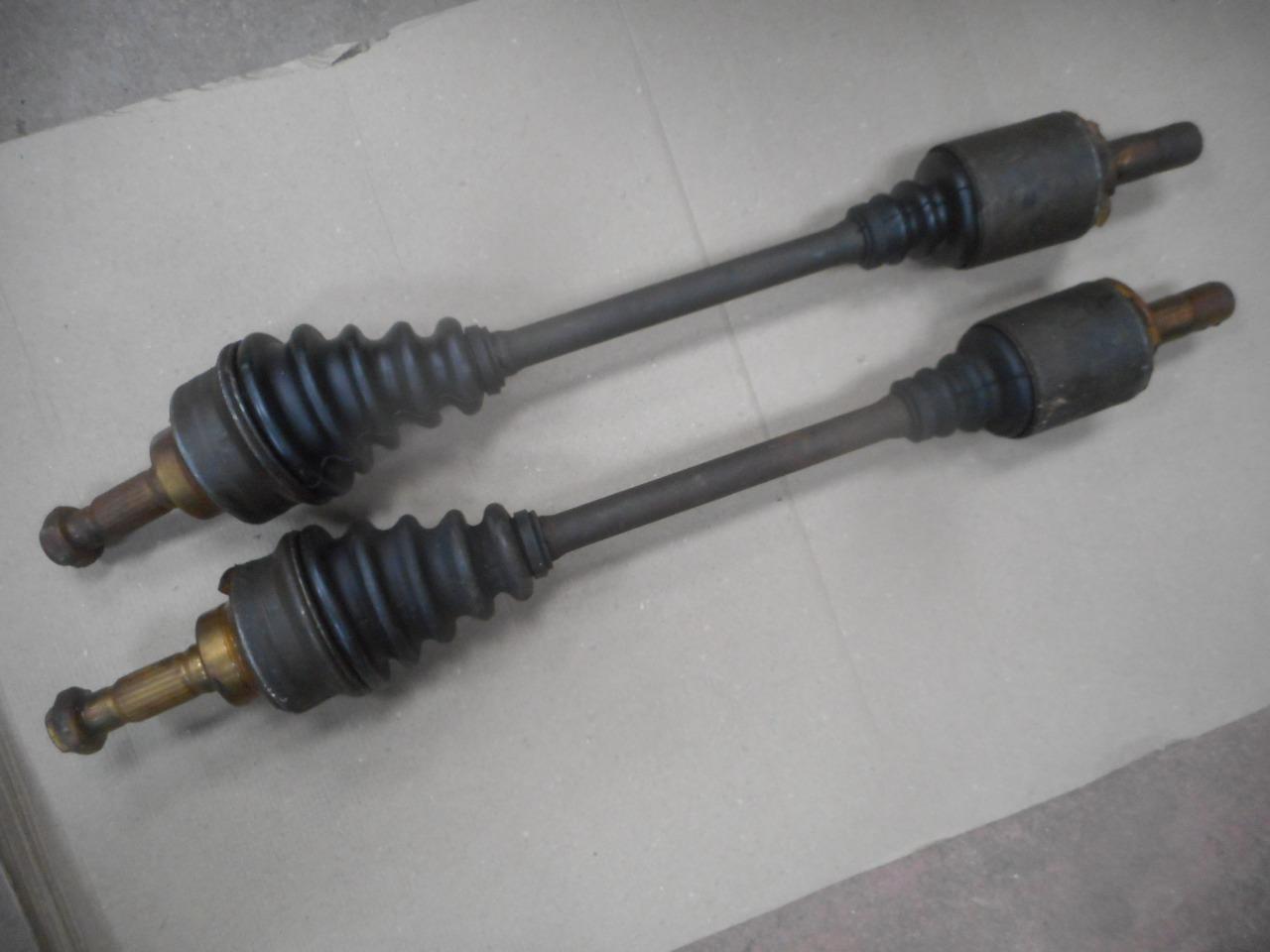 Cardans neufs de PEUGEOT 304 LesAnciennes.com