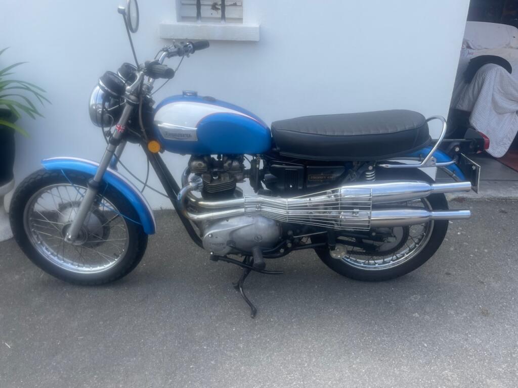 TRIUMPH TR6 scambler - 1971 LesAnciennes.com