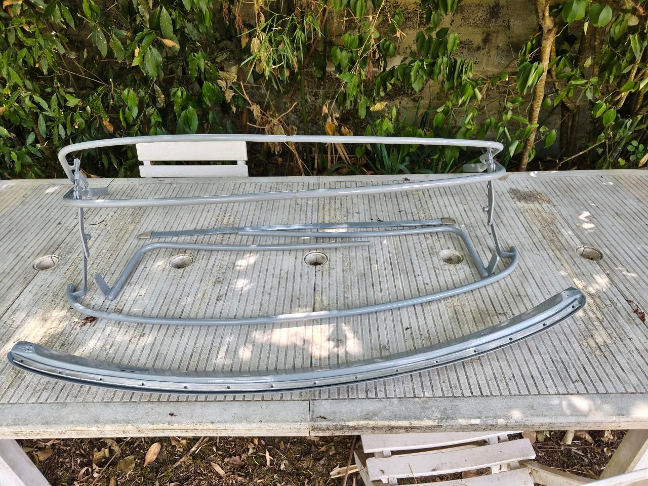 Arceau capote MG MGB LesAnciennes.com