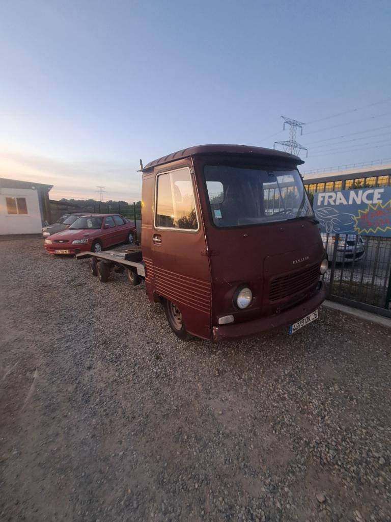 PEUGEOT J7 J7 rhodes industrie - 1973 LesAnciennes.com