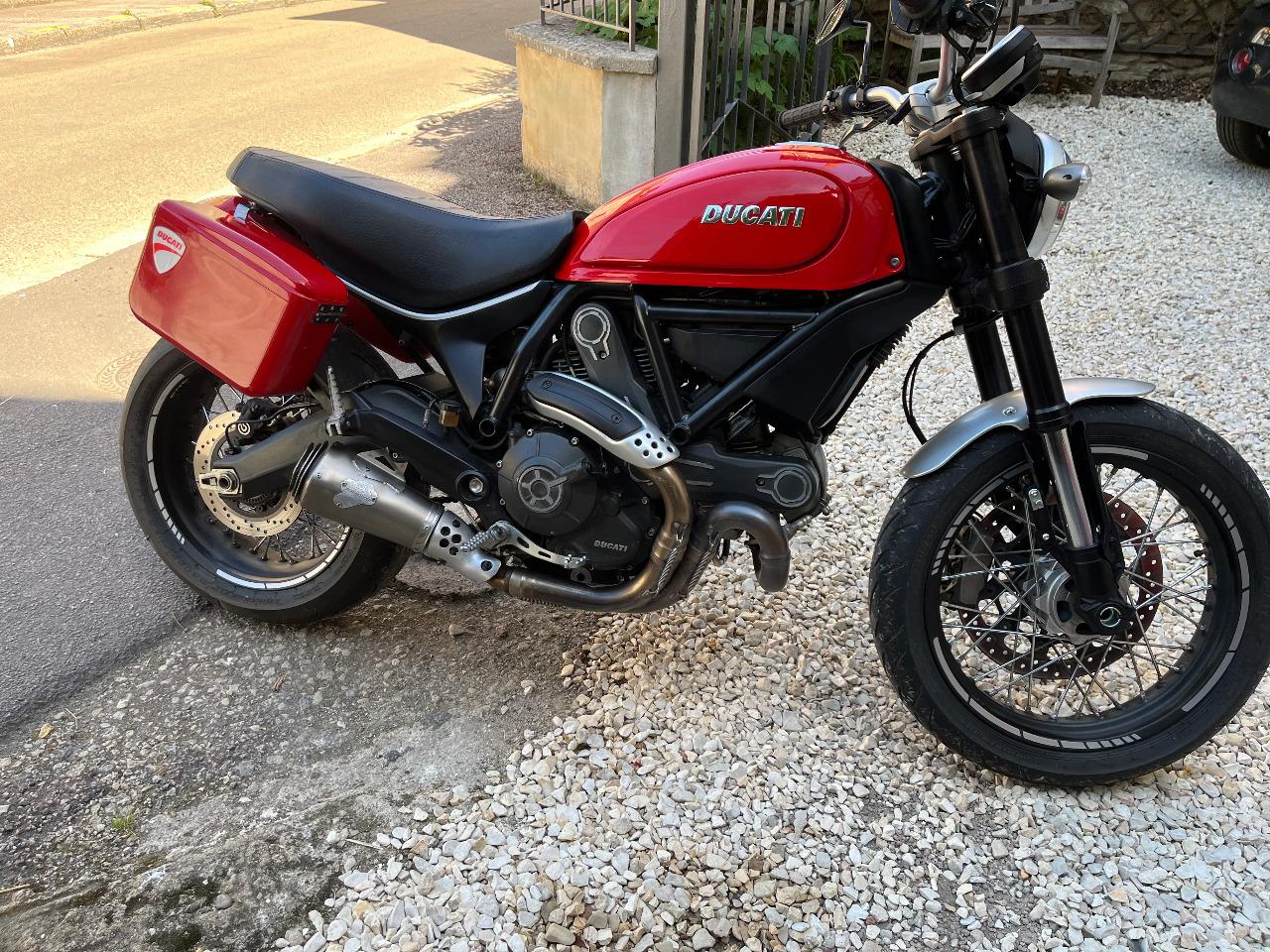 DUCATI Scrambler 800 Classic LesAnciennes.com