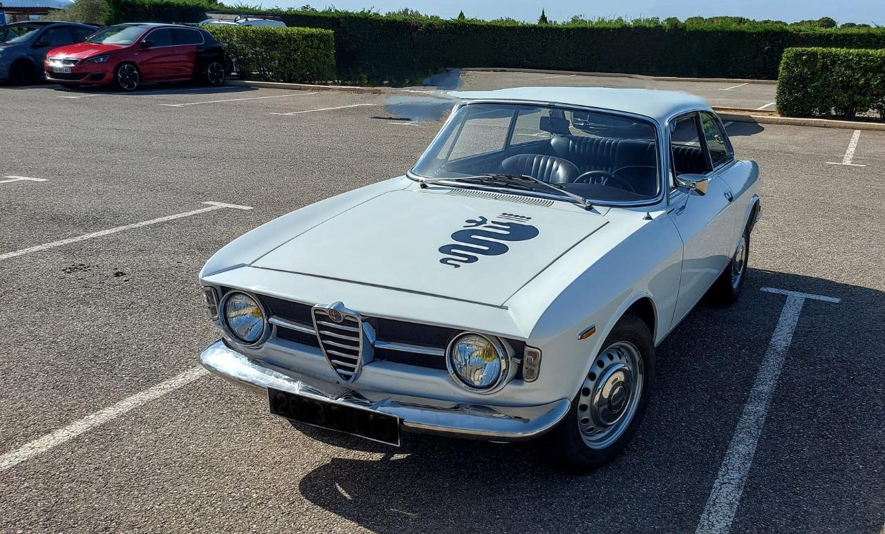 ALFA ROMEO GT 1300 Junior Scalino - 1968 LesAnciennes.com