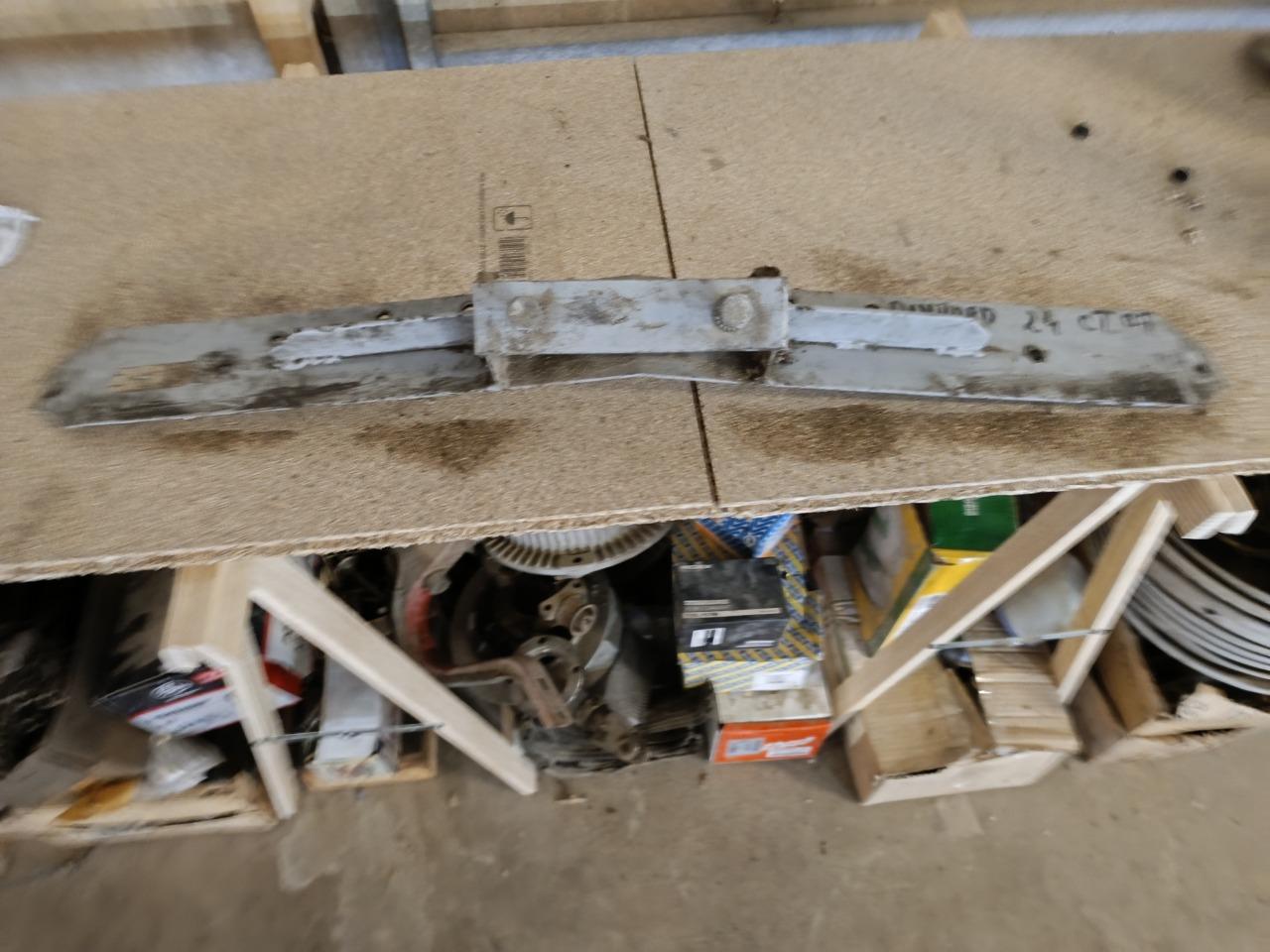 Panhard 24,attelage LesAnciennes.com