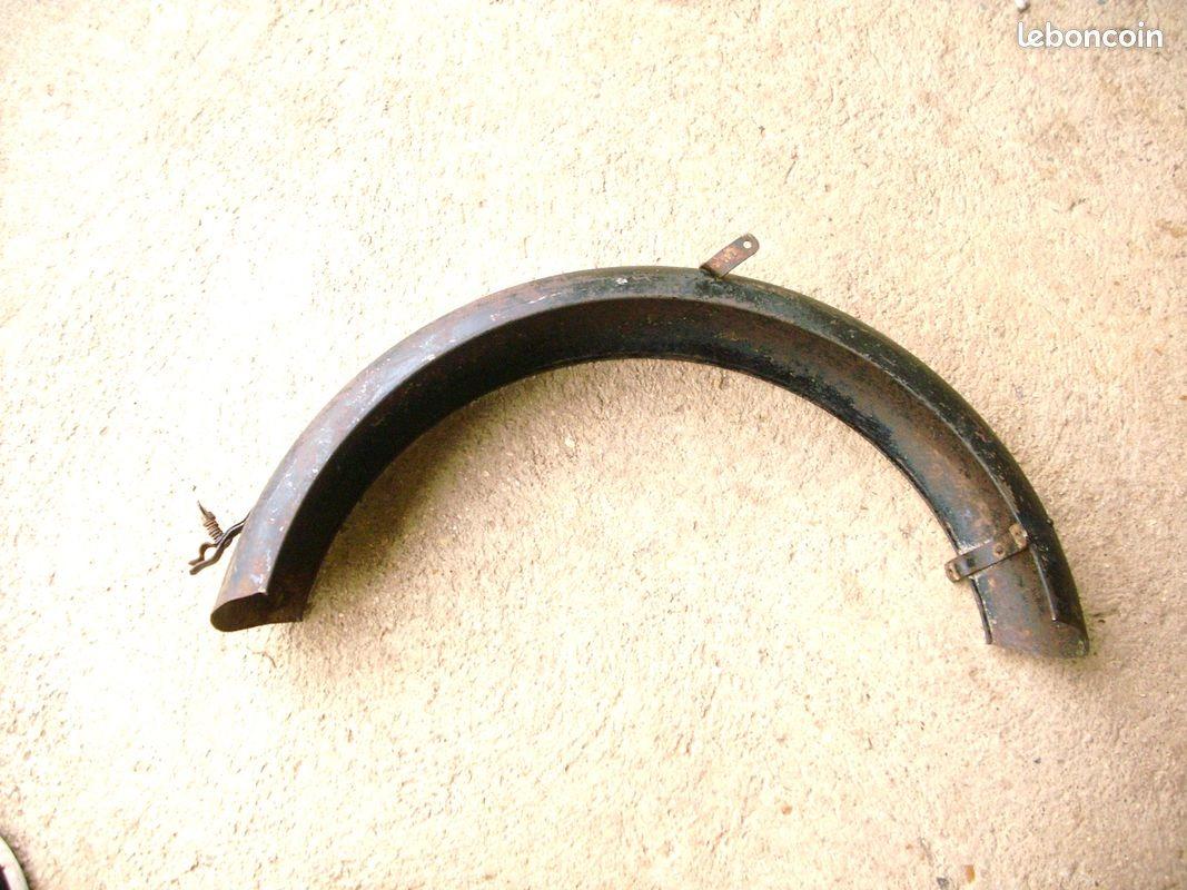 Garde-boue MOTOBECANE 500 bloc B LesAnciennes.com