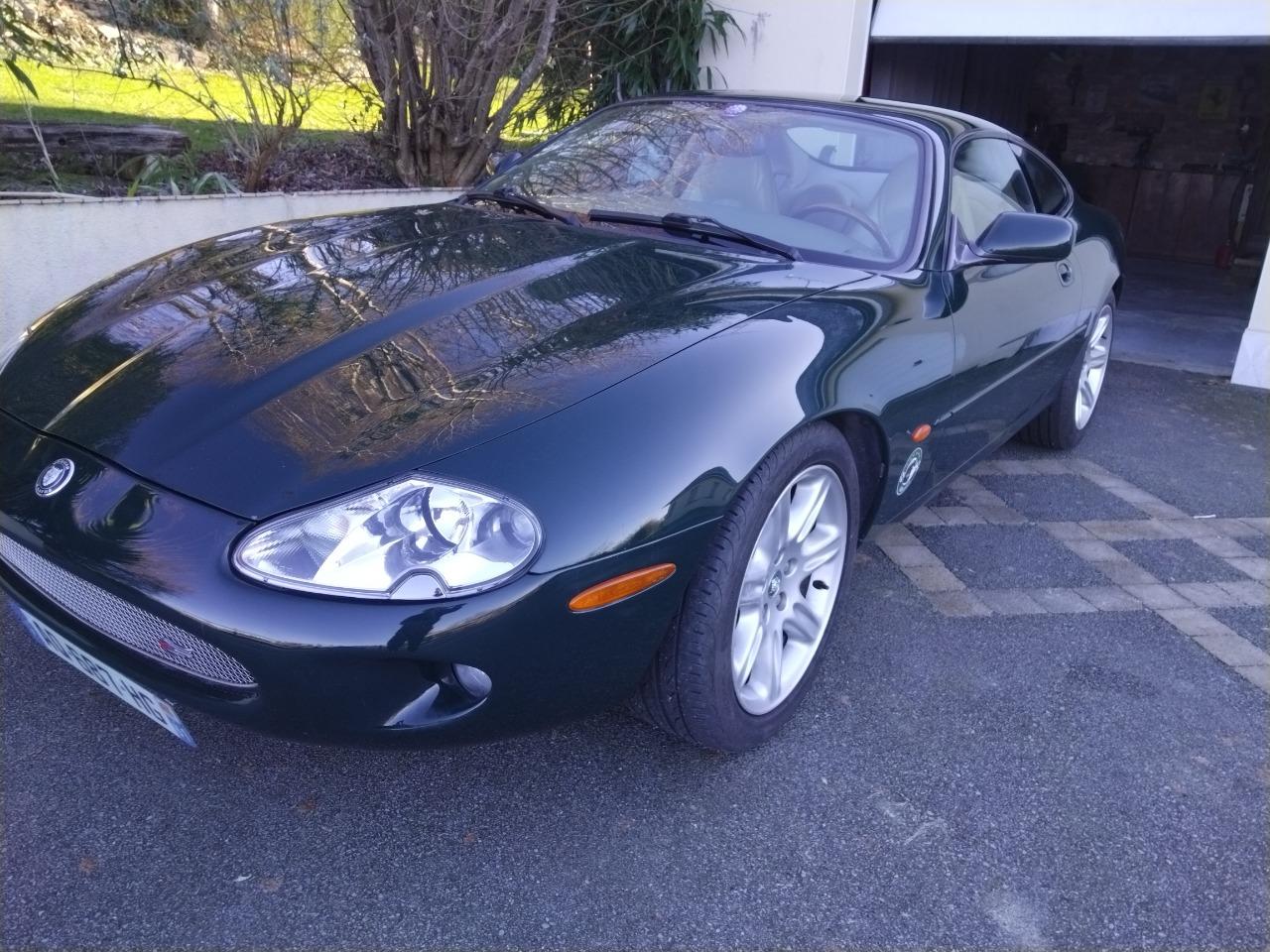 JAGUAR Xk8 Silverston - 2000 LesAnciennes.com