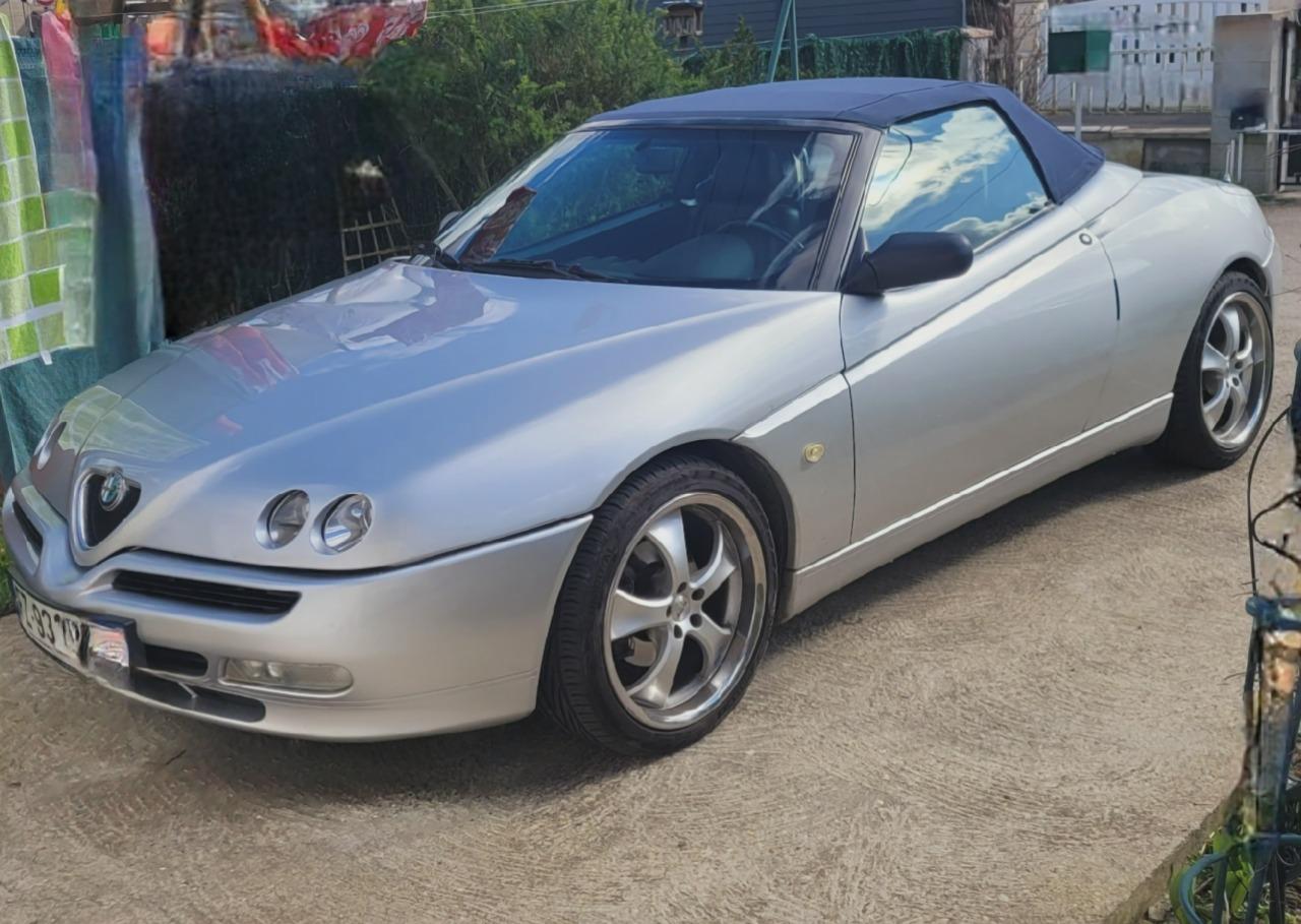 ALFA ROMEO Spider Essence - 2001 LesAnciennes.com