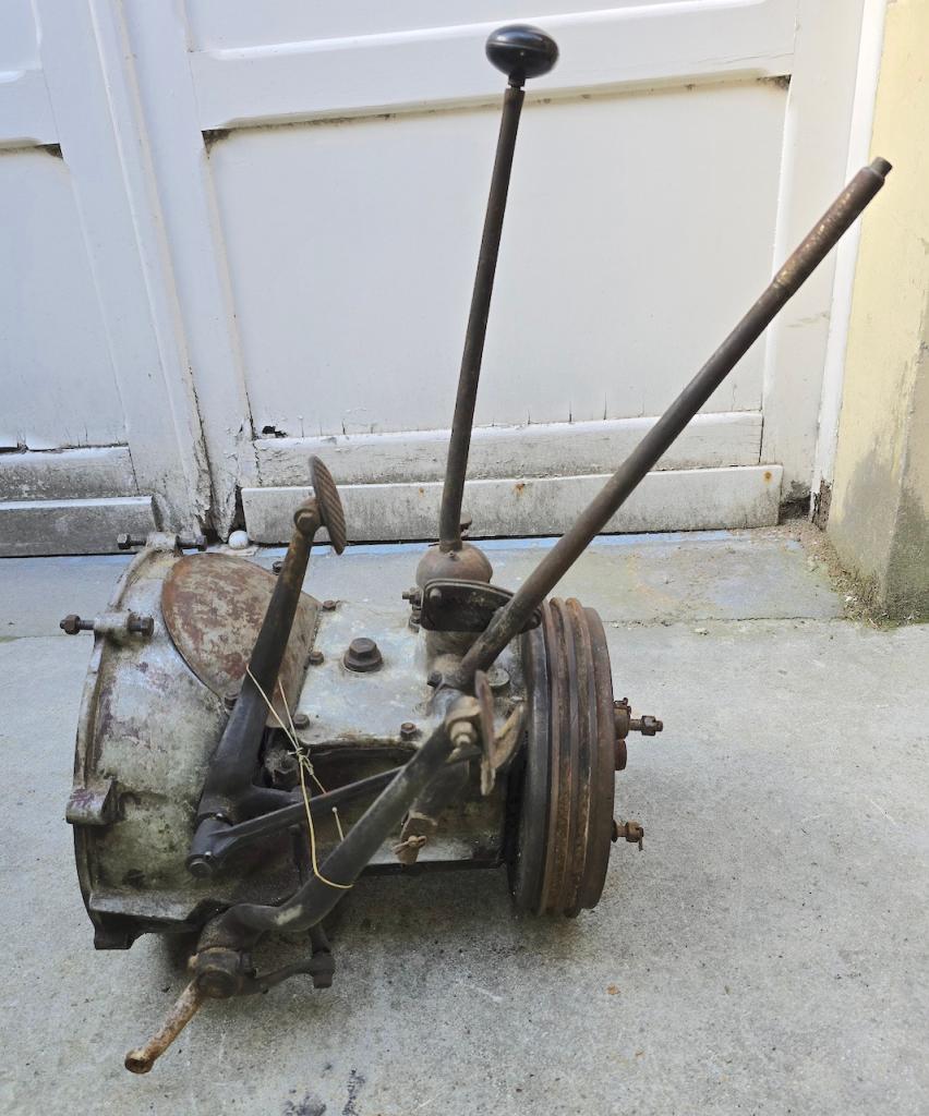 Boite de vitesses Citroen B12 LesAnciennes.com
