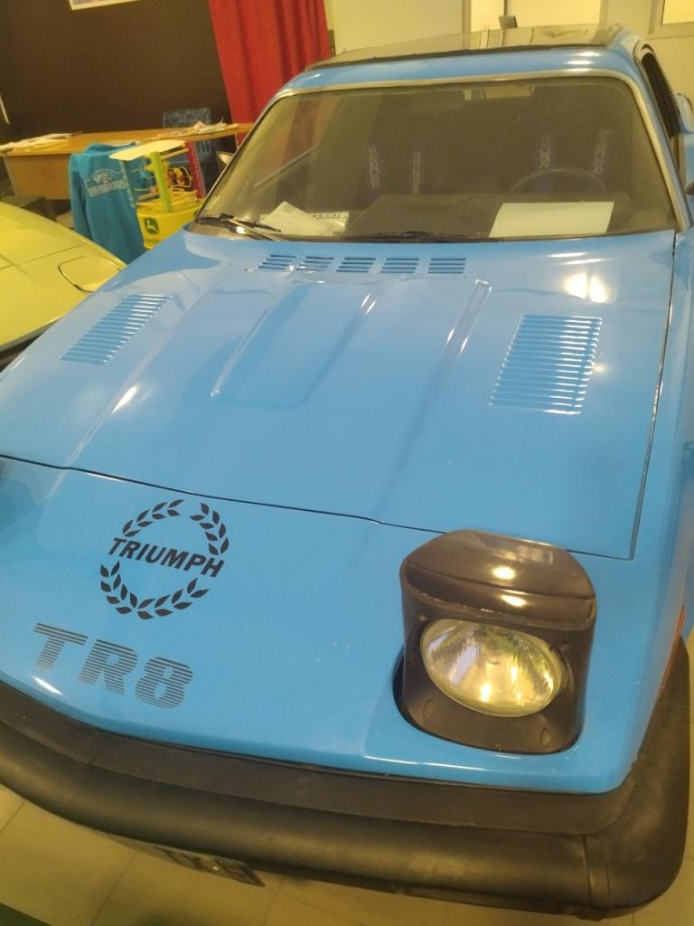 TRIUMPH TR8 TR7 V 8 - 1980 LesAnciennes.com