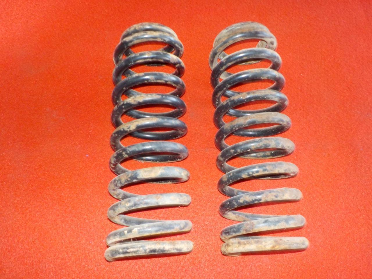 Ressorts RENAULT 8 (R8) LesAnciennes.com