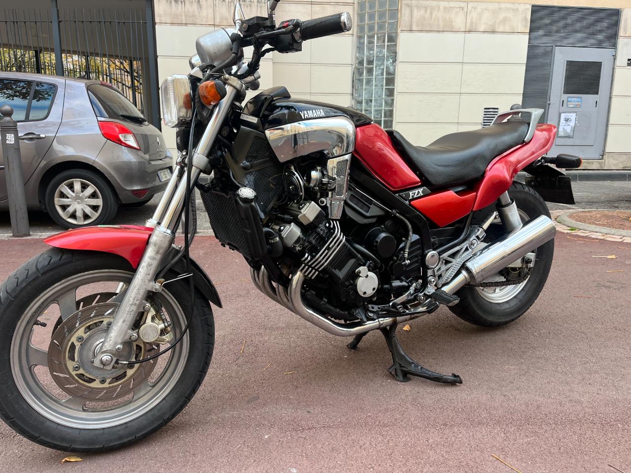 YAMAHA FZX 750 - 1990 LesAnciennes.com