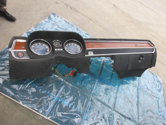 Tableau de bord Alfa Romeo Giulia LesAnciennes.com