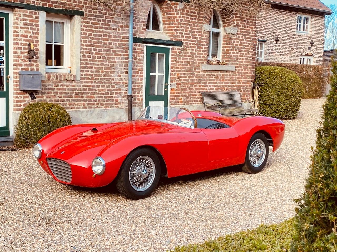 1964 Fiat 1100 Barchetta LesAnciennes.com