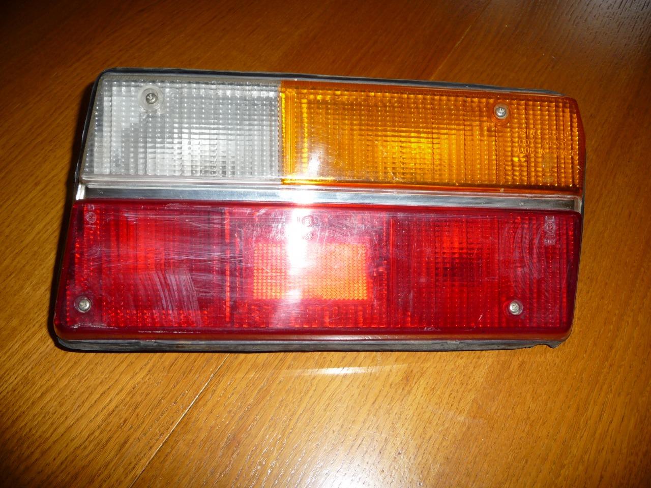 Pièces RENAULT 12 FEUX ARRIERRE PHASE 2 LesAnciennes.com