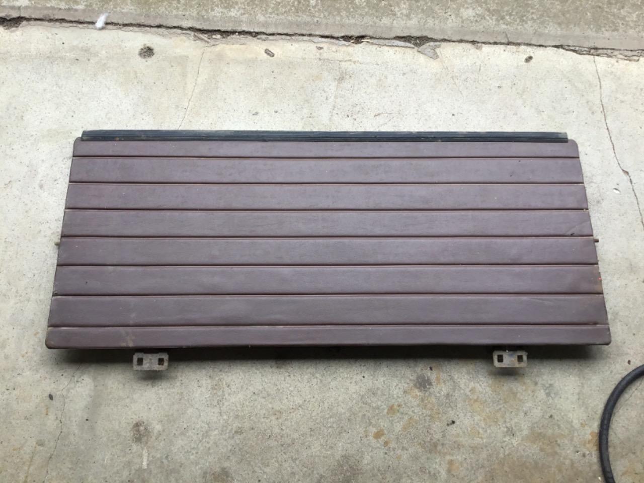 PLAGE ARRIÈRE NON IDENTIFIÉE LesAnciennes.com