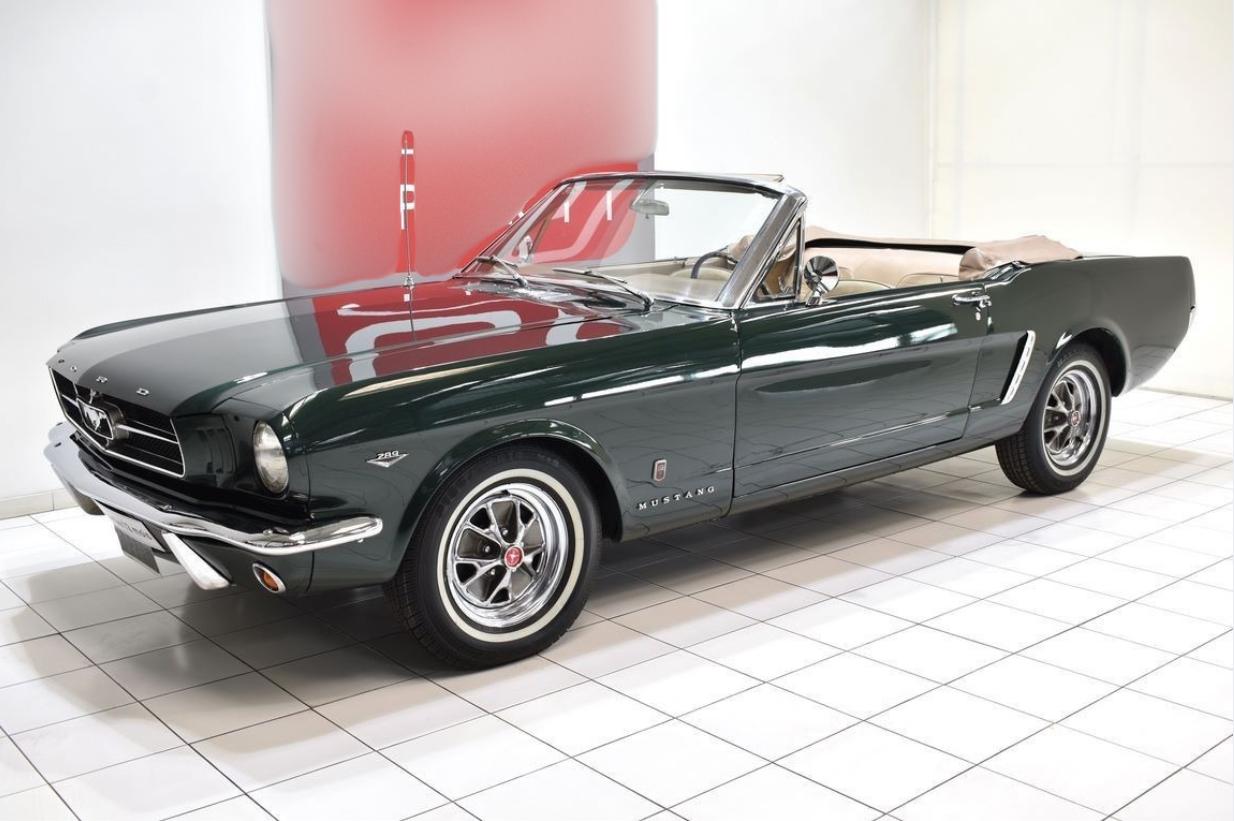 FORD Mustang 289 Ci Cabriolet - 1965 LesAnciennes.com