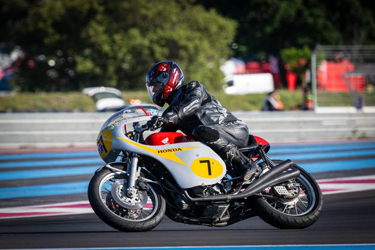 HONDA REPLICA RC 181 - 1970 LesAnciennes.com