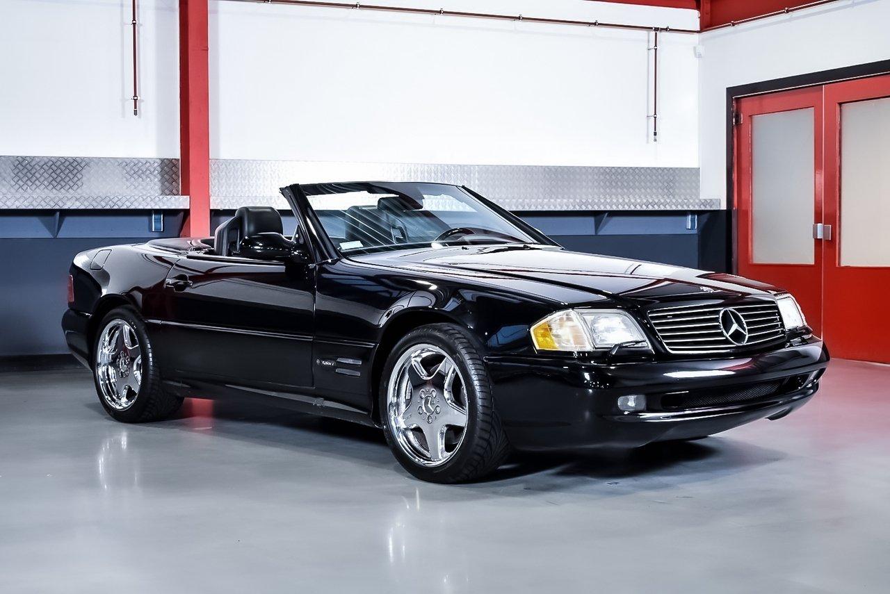 1999 Mercedes-Benz R129 SL500 AMG Convertible 5,0L LesAnciennes.com
