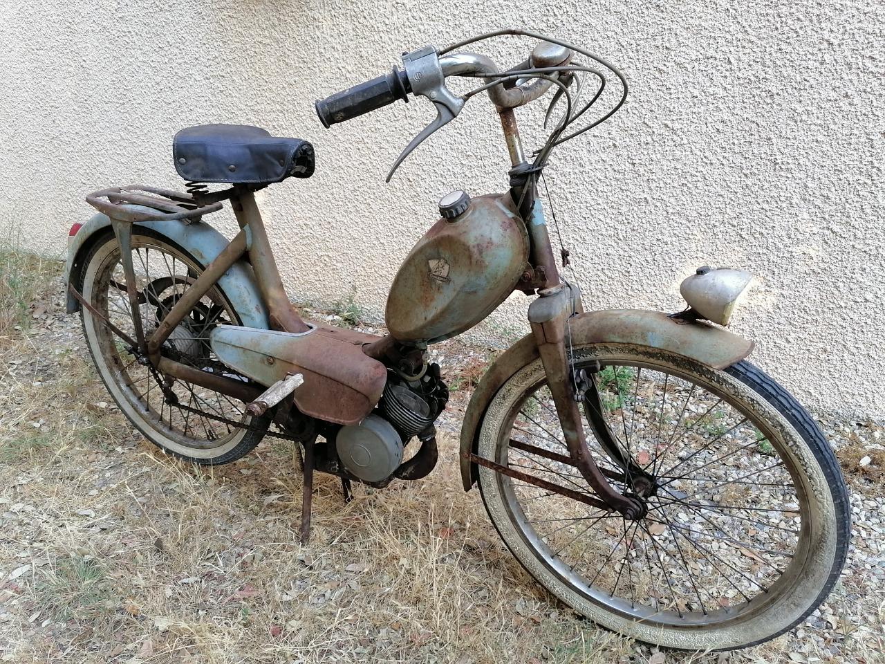 PEUGEOT BB 1 V - 1957 LesAnciennes.com