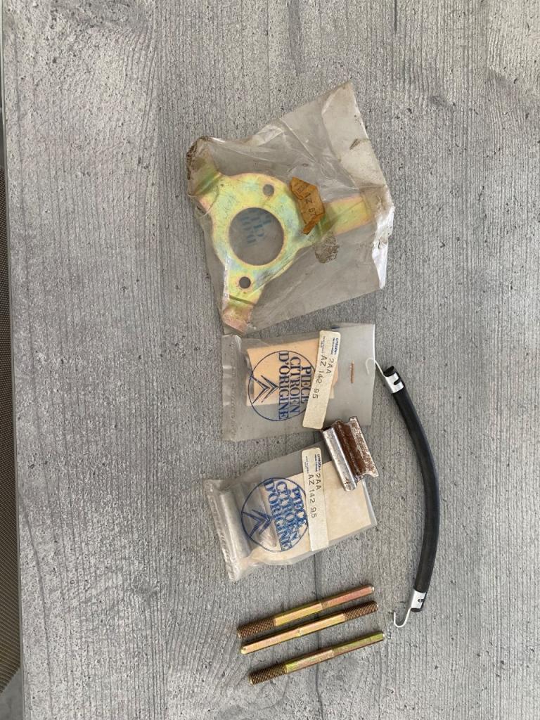 Lot de pièces CITROEN 2CV LesAnciennes.com