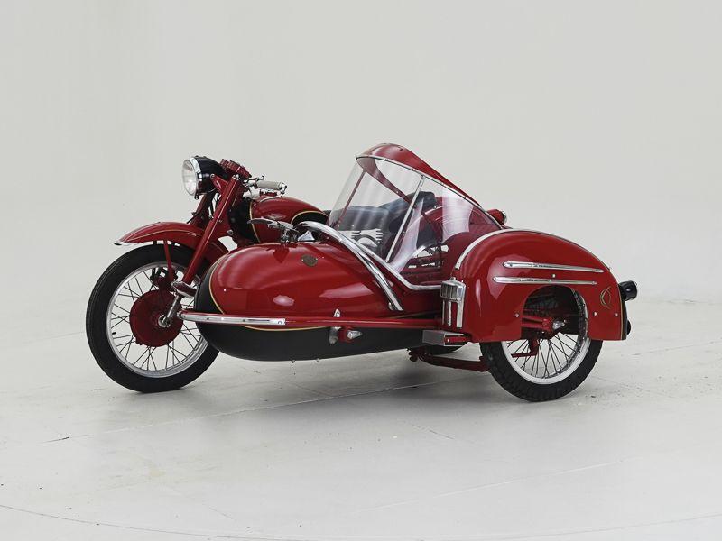 MOTO GUZZI Falcone + Sidecar - 1953 LesAnciennes.com