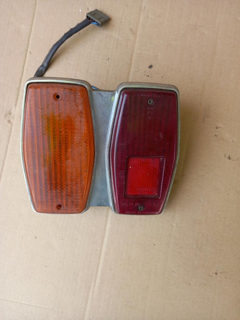 Feux AR PEUGEOT 304 LesAnciennes.com