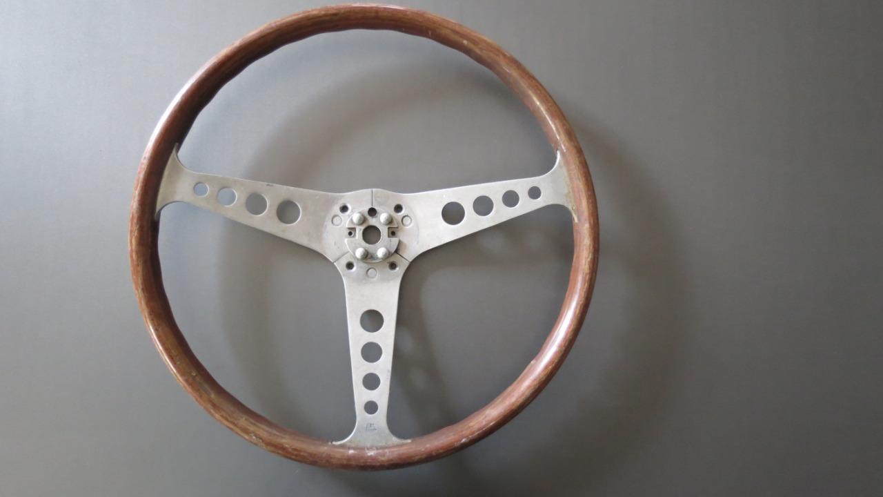 Pièces FERRARI,ASTON MARTIN sport LesAnciennes.com