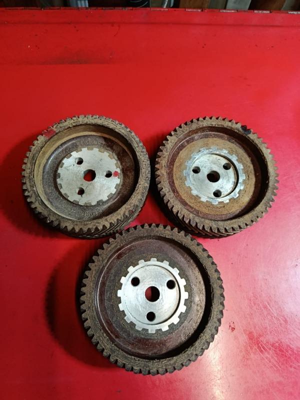 Lot de 3 pignons Celoron Panhard neufs 5cv LesAnciennes.com