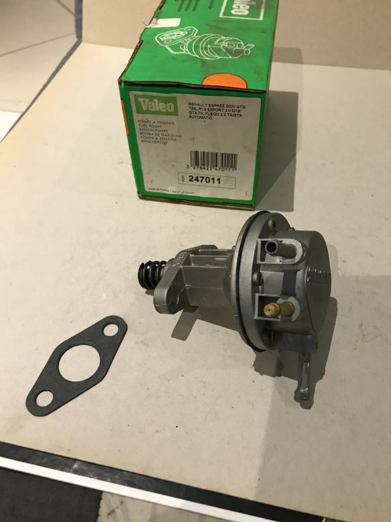 Pompe à essence RENAULT 20 FUEGO GTX ESPACE LesAnciennes.com