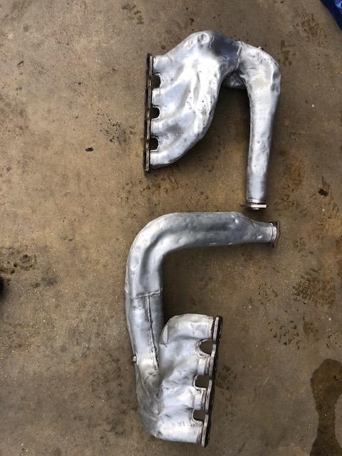 Collecteurs d'échappement pour Ferrari Mondial 3. LesAnciennes.com