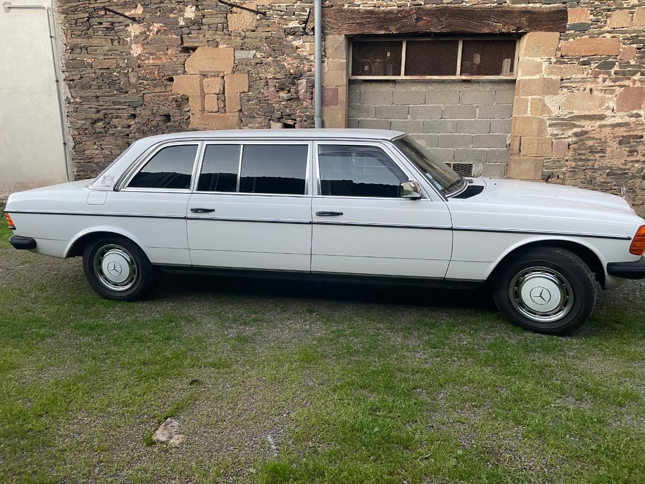 MERCEDES 250 Limousine - 1984 LesAnciennes.com