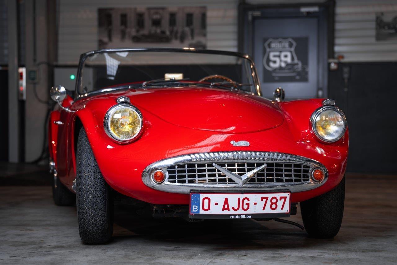 DAIMLER SP250 - 1964 LesAnciennes.com